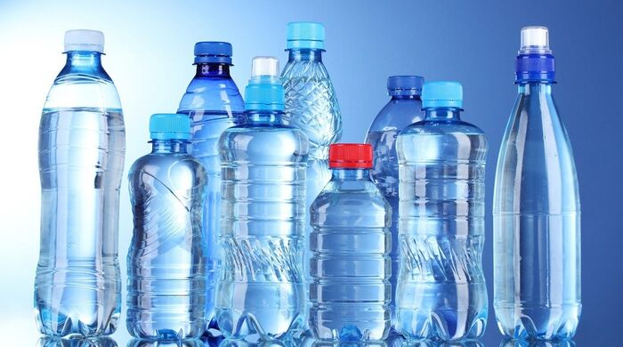 Насколько безопасно пить воду из пластиковых бутылок